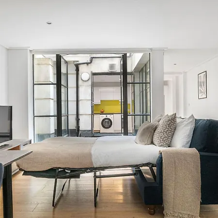 Heart Of Holborn - 2Br With Patio - Cityapartmentstay London Exterior photo
