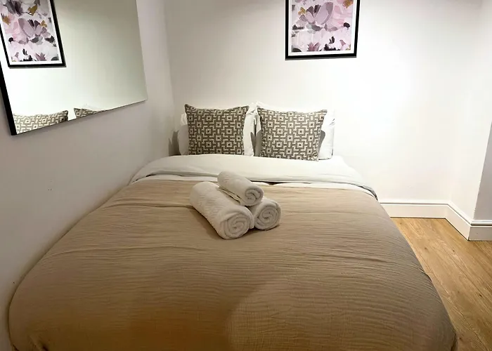 Heart Of Holborn - 2Br With Patio - Cityapartmentstay