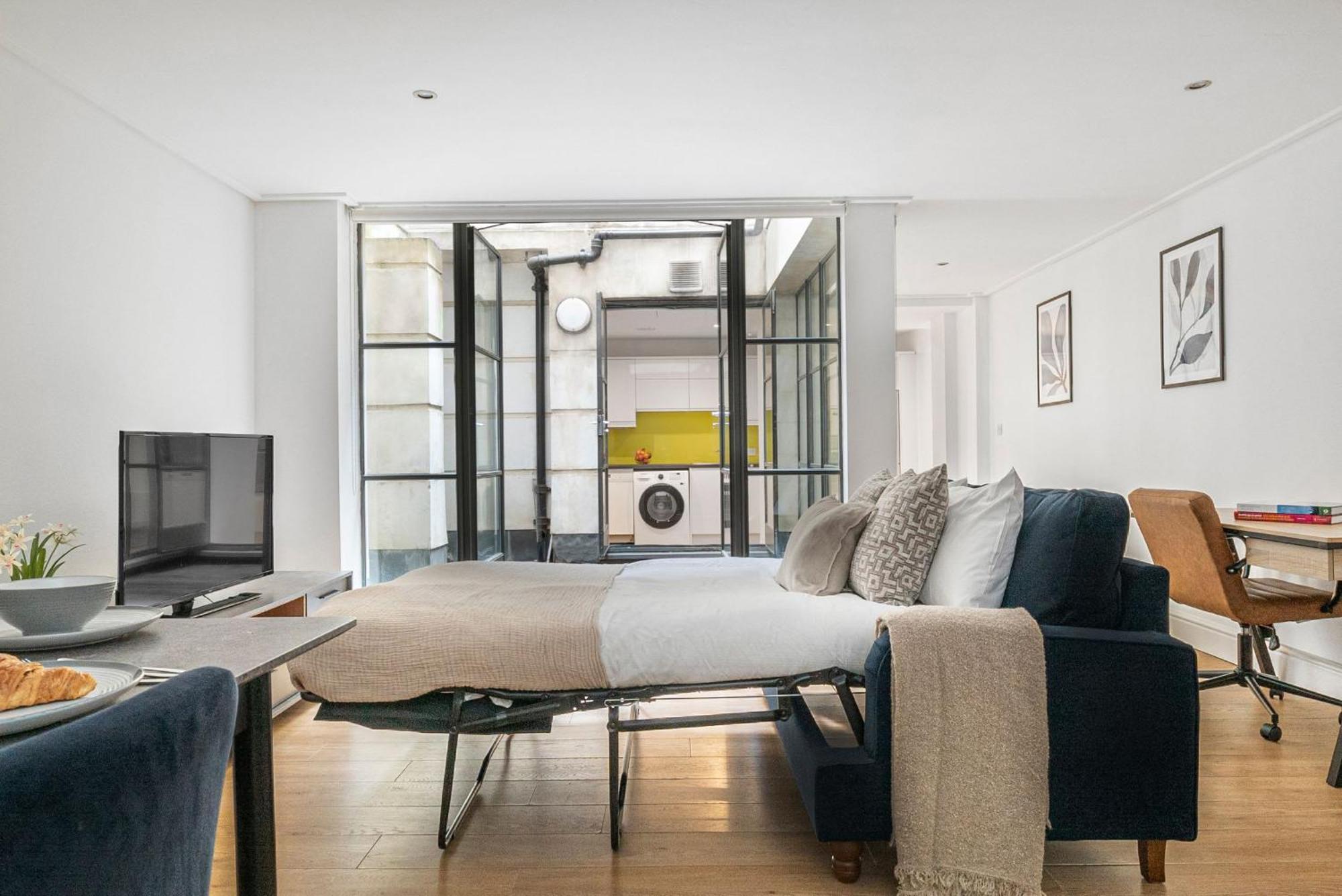 Heart Of Holborn - 2br With Patio - Cityapartmentstay Appartement Londres