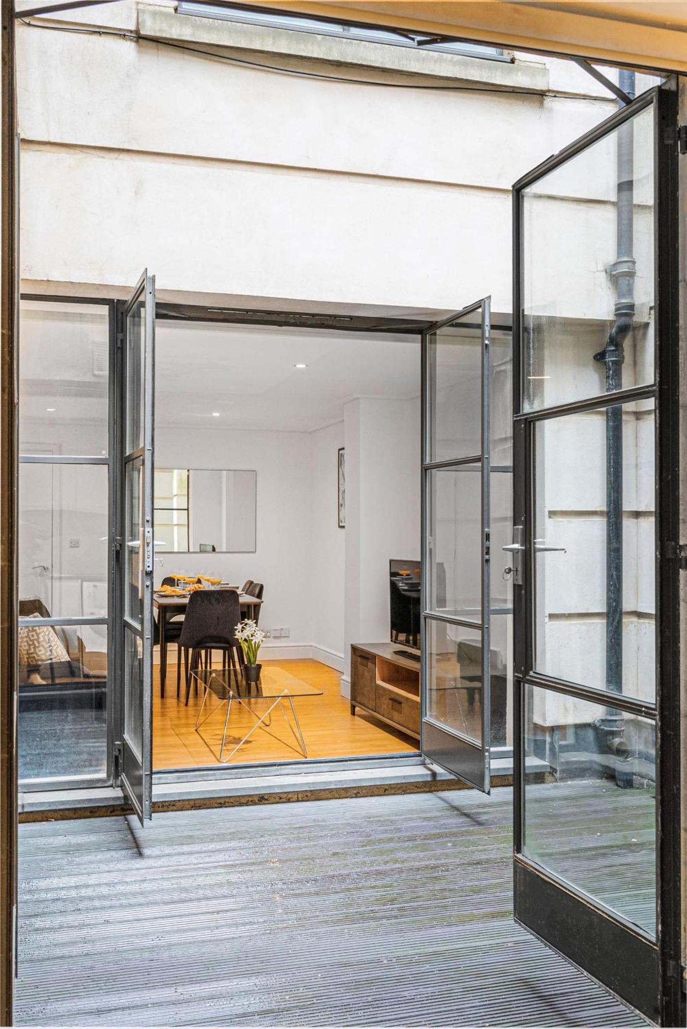 Appartement Heart Of Holborn - 2br With Patio - Cityapartmentstay *