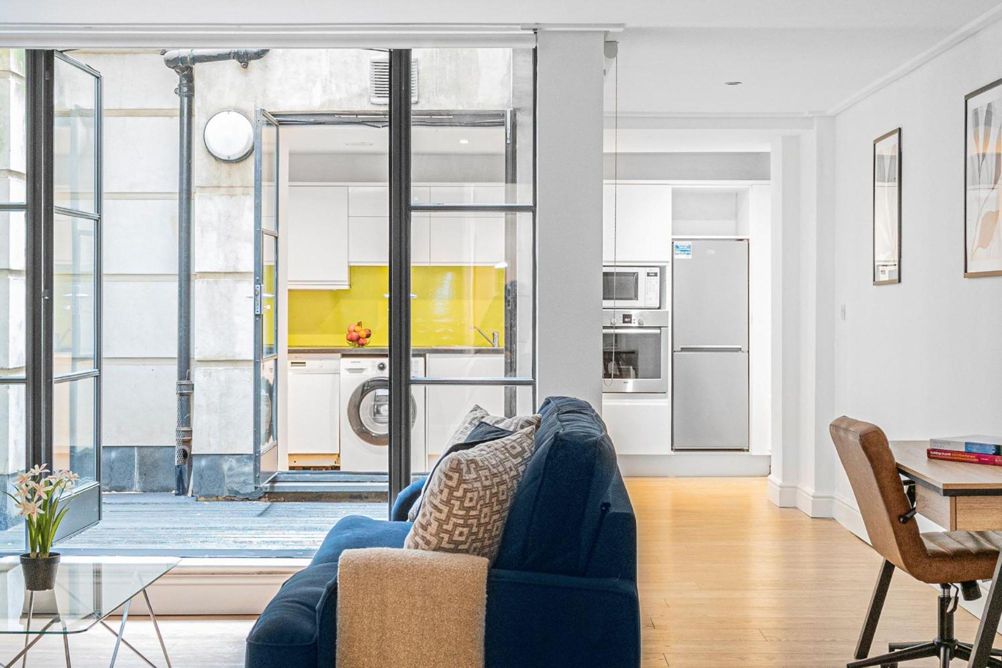 Heart Of Holborn - 2br With Patio - Cityapartmentstay Appartement